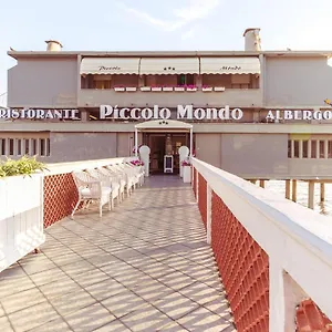 https://piccolo-mondo-hotel.it-tuscanyhotel.com